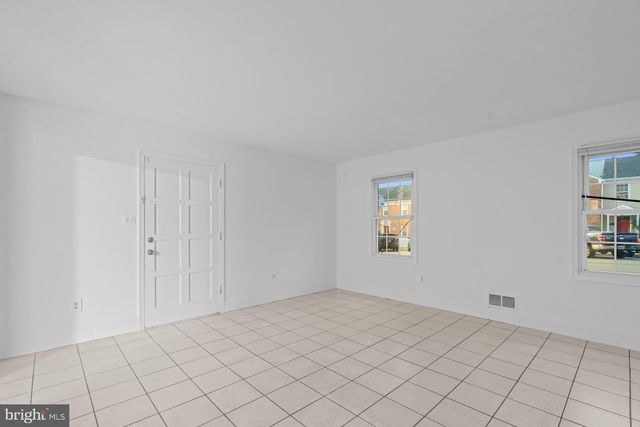 9827 TOWN LN, Manassas, VA 20110