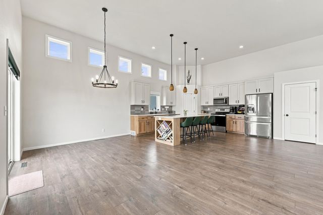 7671 Cub Creek Way, Horace, ND 58047