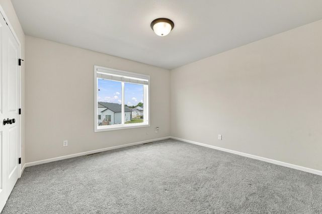 7671 Cub Creek Way, Horace, ND 58047