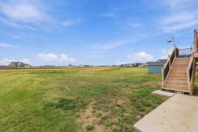 7671 Cub Creek Way, Horace, ND 58047