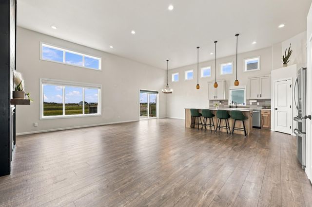 7671 Cub Creek Way, Horace, ND 58047