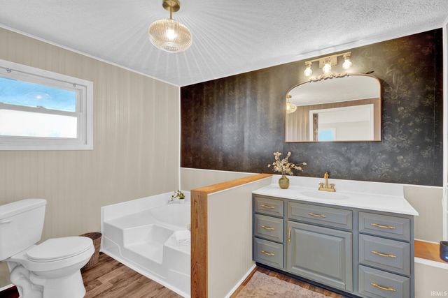 602 Noe Road, Orleans, IN 47452