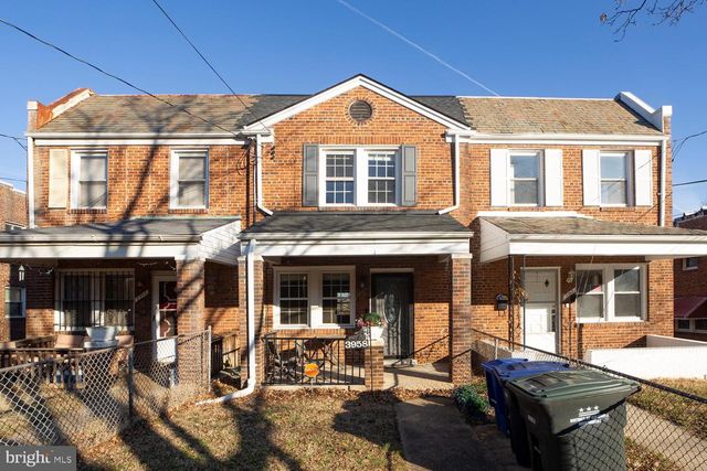 3958 BLAINE ST NE, Washington, DC 20019