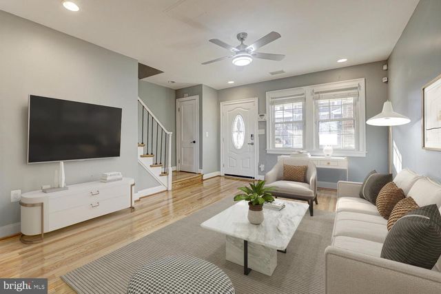 3958 BLAINE ST NE, Washington, DC 20019