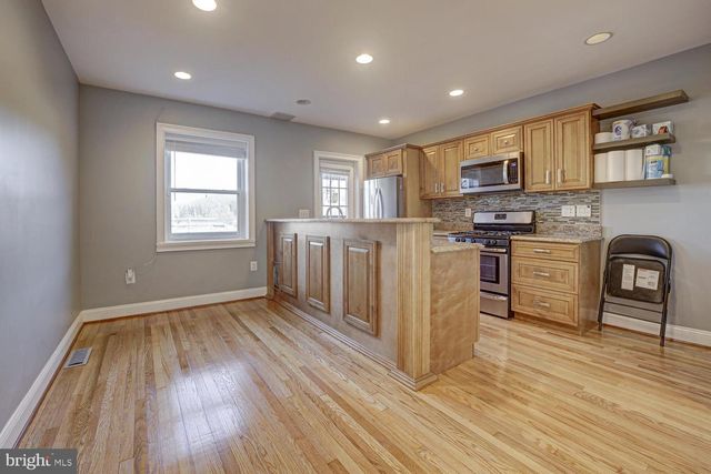 3958 BLAINE ST NE, Washington, DC 20019