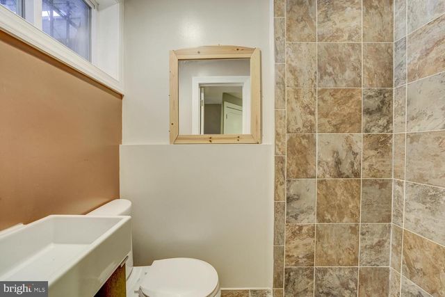 3958 BLAINE ST NE, Washington, DC 20019