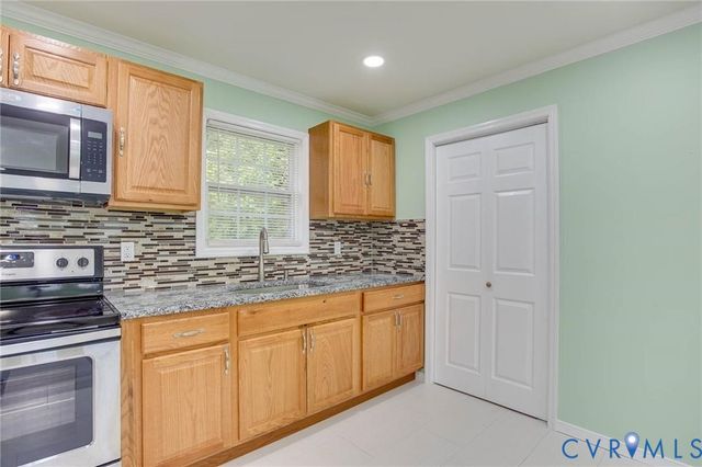 718 Blick St, Petersburg, VA 23803