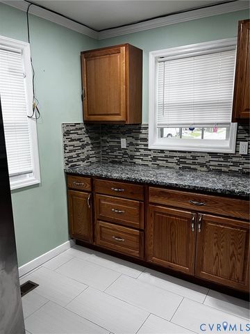 718 Blick St, Petersburg, VA 23803