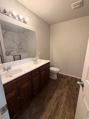 6717 RIDGEMIST Cove, North Little Rock, AR 72117