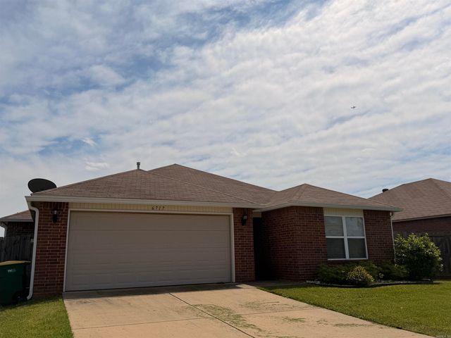 6717 RIDGEMIST Cove, North Little Rock, AR 72117