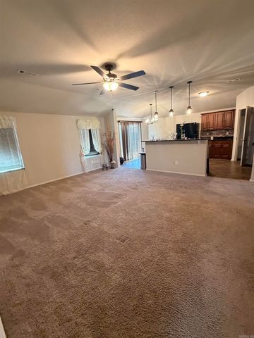 6717 RIDGEMIST Cove, North Little Rock, AR 72117
