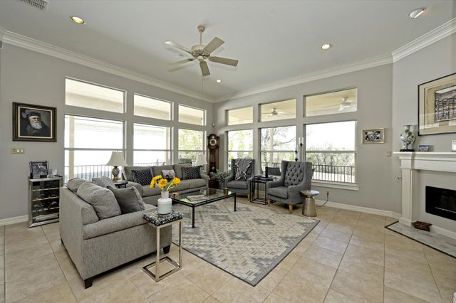 4912 Interlachen LN, Austin, TX 78747