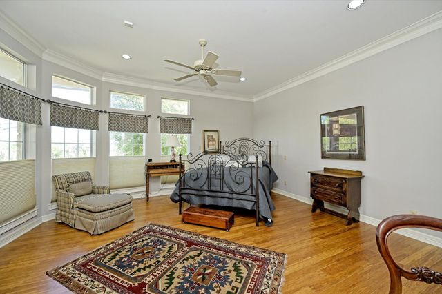 4912 Interlachen LN, Austin, TX 78747