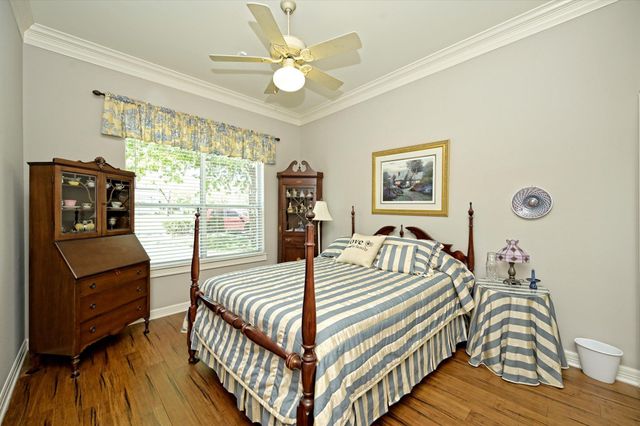 4912 Interlachen LN, Austin, TX 78747