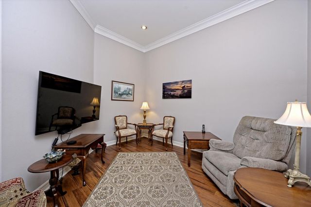 4912 Interlachen LN, Austin, TX 78747