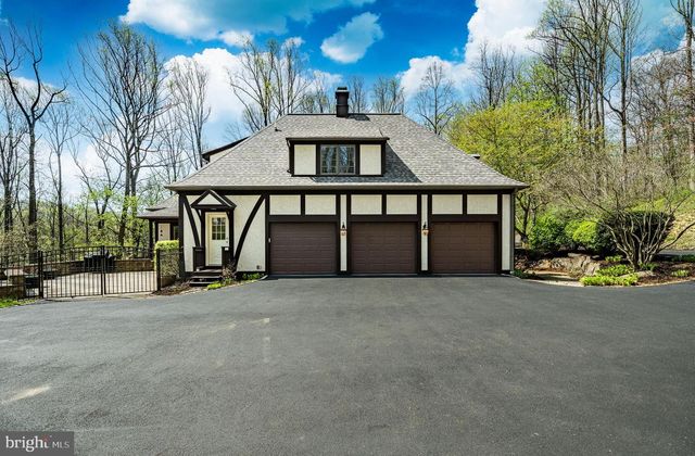 835 COUNTY PARK RD, Pottstown, PA 19465