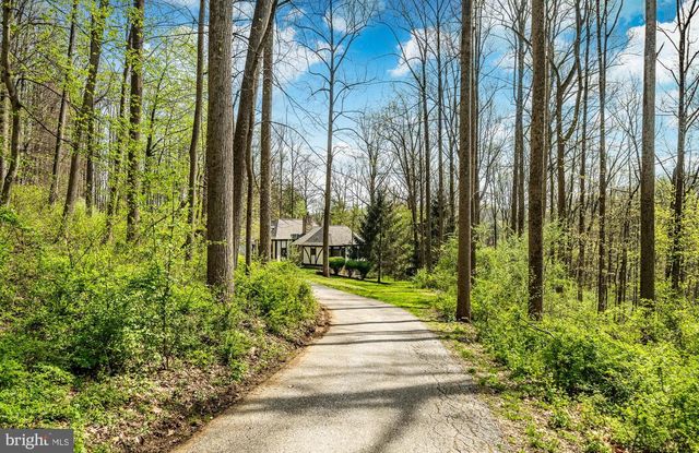 835 COUNTY PARK RD, Pottstown, PA 19465