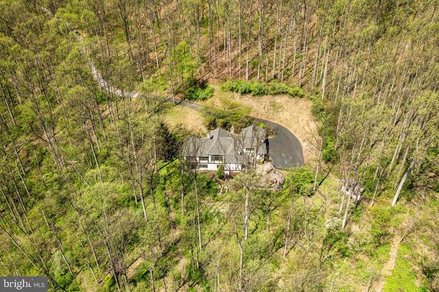835 COUNTY PARK RD, Pottstown, PA 19465