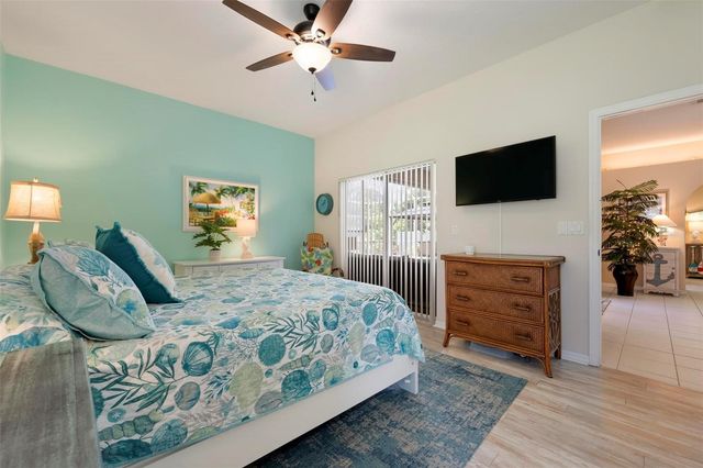2411 49TH AVENUE E, Bradenton, FL 34203