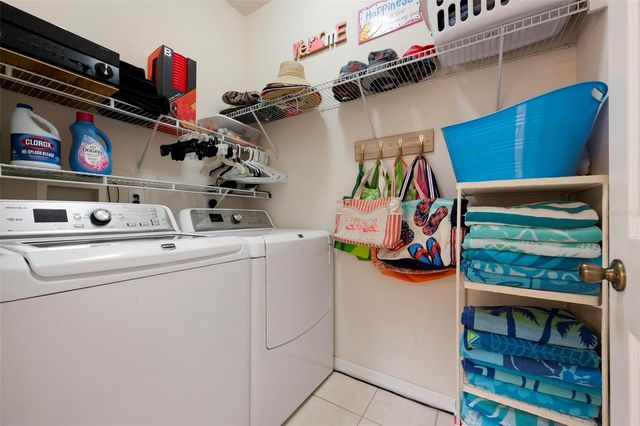 2411 49TH AVENUE E, Bradenton, FL 34203