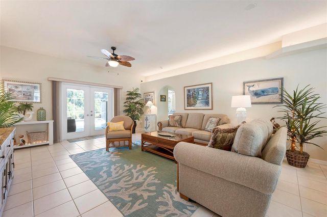 2411 49TH AVENUE E, Bradenton, FL 34203