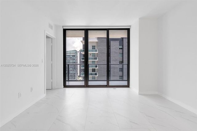 1300 S Miami Ave 3211, Miami, FL 33130