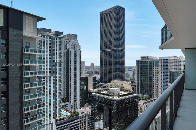 1300 S Miami Ave 3211, Miami, FL 33130