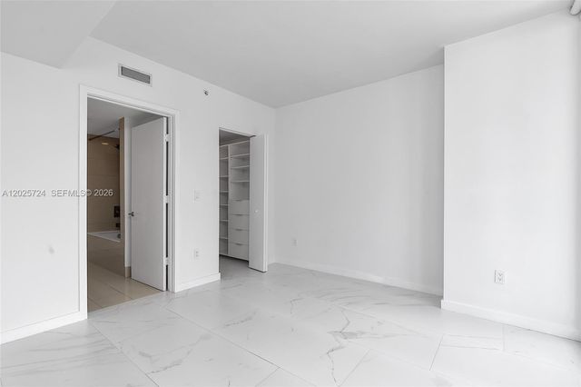 1300 S Miami Ave 3211, Miami, FL 33130
