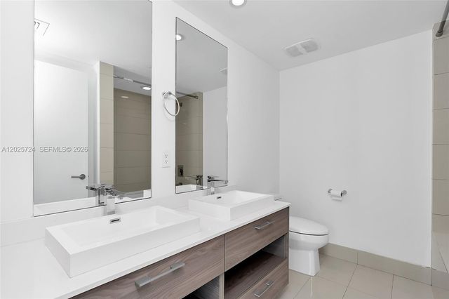 1300 S Miami Ave 3211, Miami, FL 33130