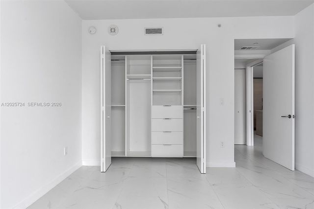 1300 S Miami Ave 3211, Miami, FL 33130