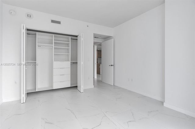 1300 S Miami Ave 3211, Miami, FL 33130