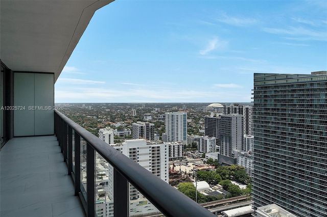 1300 S Miami Ave 3211, Miami, FL 33130