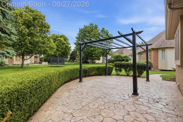 54138 Acadia Drive, Macomb Township, MI 48042