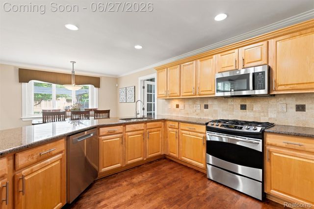 54138 Acadia Drive, Macomb Township, MI 48042