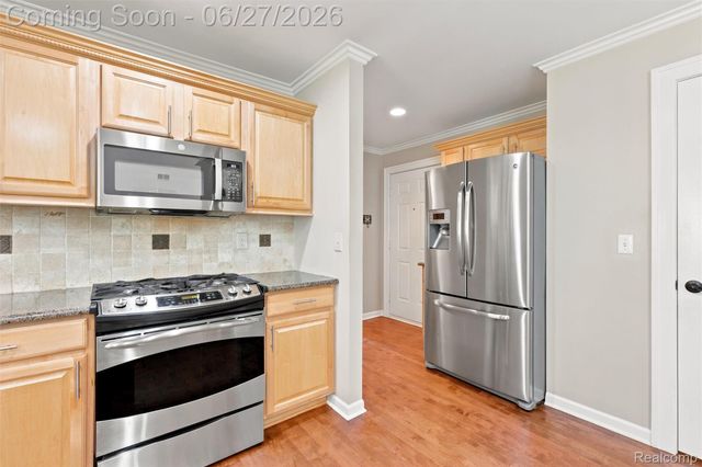 54138 Acadia Drive, Macomb Township, MI 48042