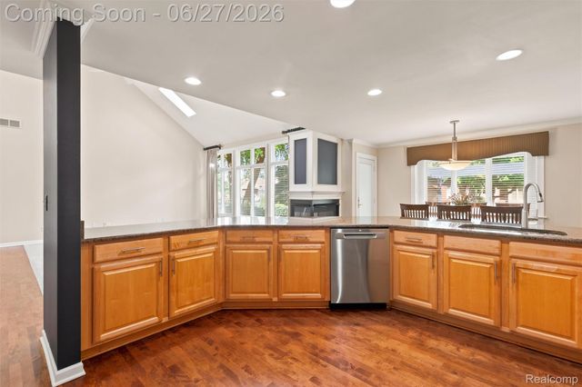 54138 Acadia Drive, Macomb Township, MI 48042
