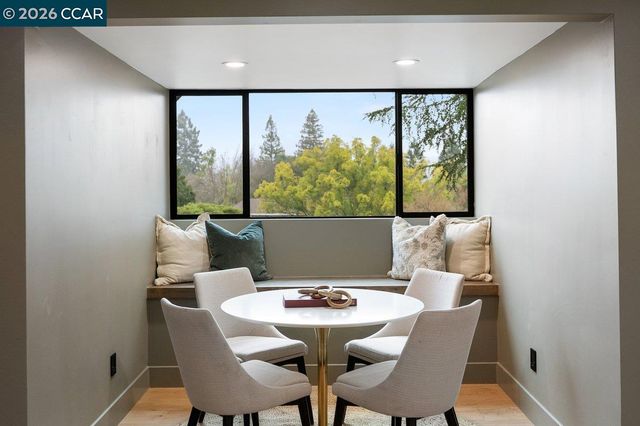 1 Waverly Ct, Alamo, CA 94507