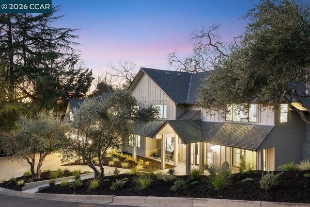 1 Waverly Ct, Alamo, CA 94507