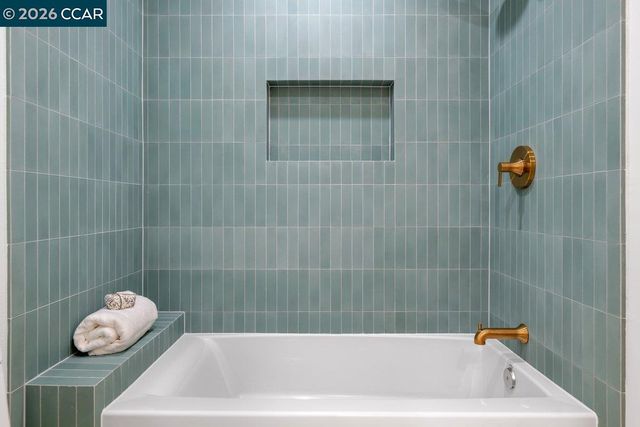 1 Waverly Ct, Alamo, CA 94507