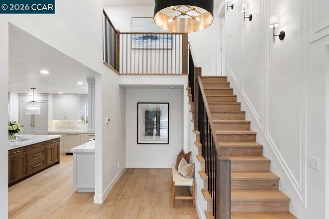 1 Waverly Ct, Alamo, CA 94507