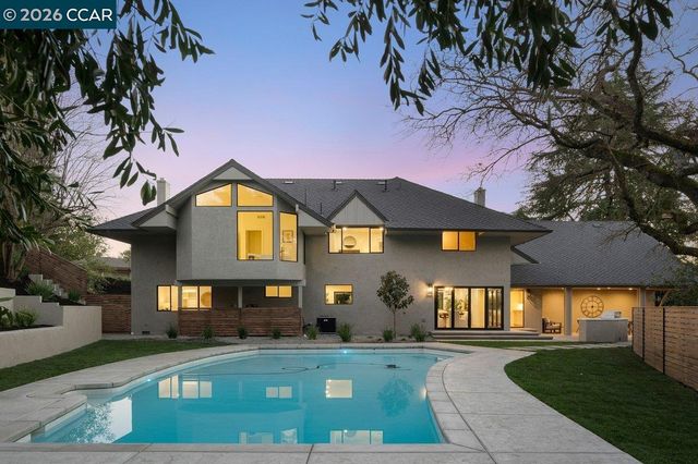 1 Waverly Ct, Alamo, CA 94507