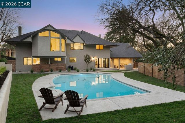 1 Waverly Ct, Alamo, CA 94507