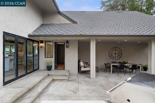 1 Waverly Ct, Alamo, CA 94507