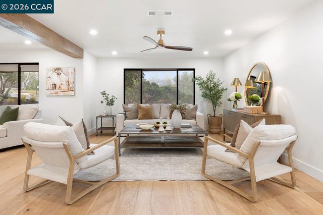 1 Waverly Ct, Alamo, CA 94507