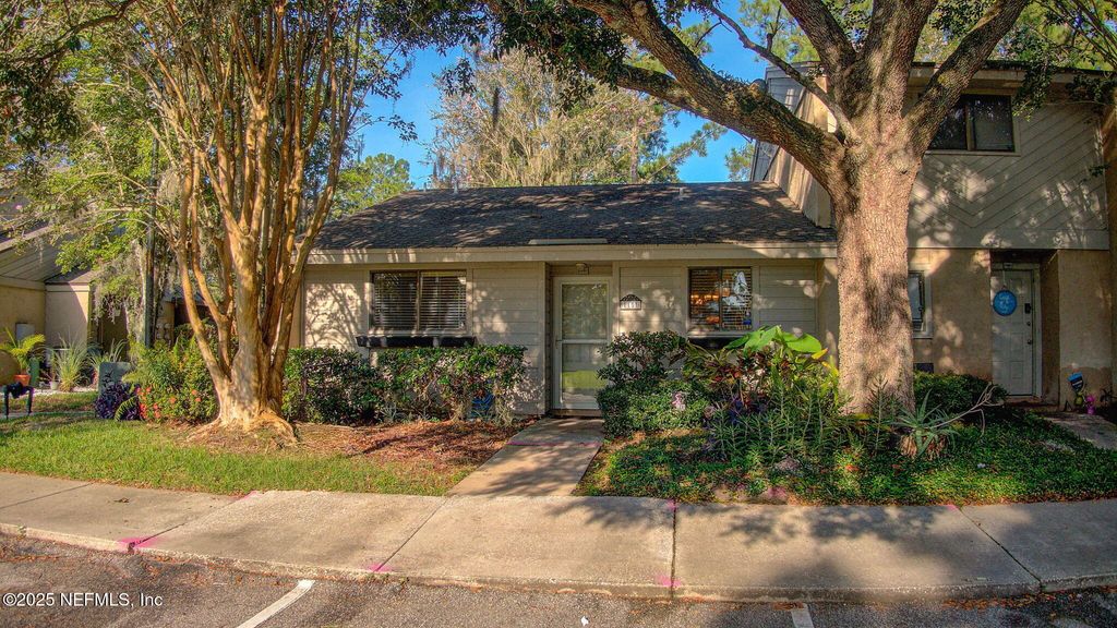3801 CROWN POINT Road, 1151, Jacksonville, FL 32257