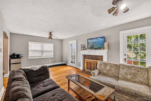 2907 Lewiston Road, Niagara Falls, NY 14305