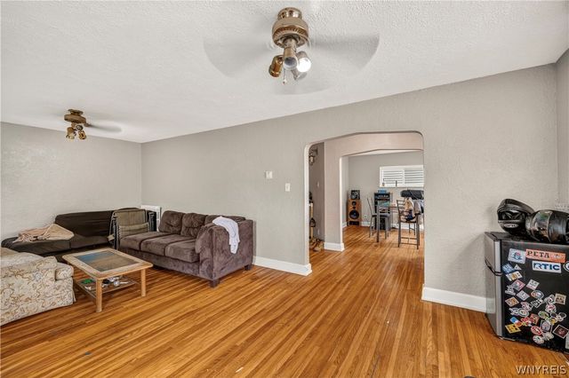 2907 Lewiston Road, Niagara Falls, NY 14305