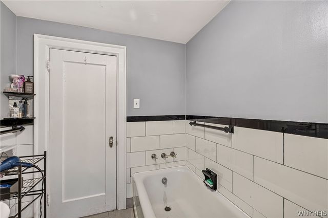 2907 Lewiston Road, Niagara Falls, NY 14305