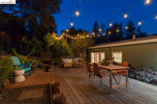 5981 Chabolyn Ter, Oakland, CA 94618
