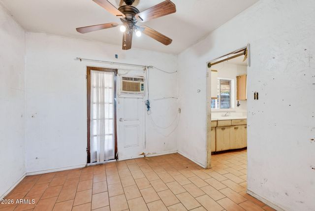 13607 N 21st Place, Phoenix, AZ 85029